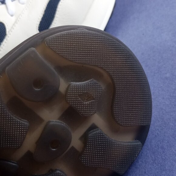 NOBRAND MOM/DAD Sneaker Shoe - Picture 9 of 13